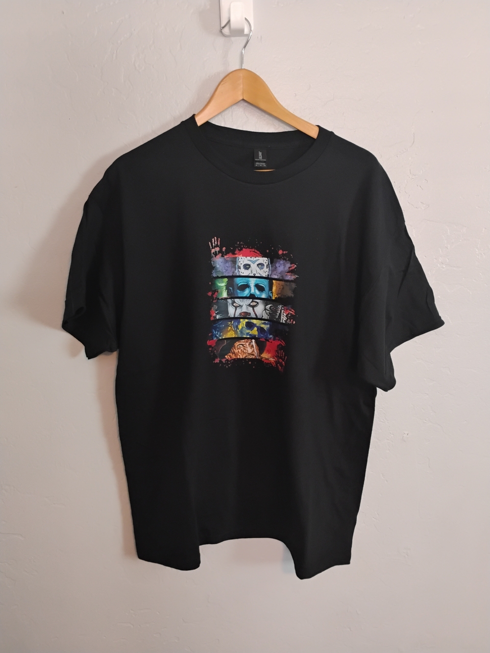 Gildan Heavy Cotton Mens Black Horror Movie Characters Graphic Tee Shirt Size XL